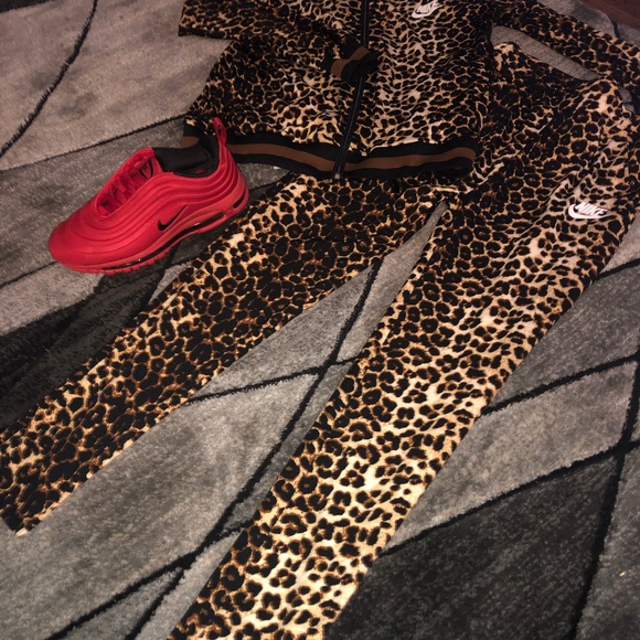 Cheetah Nike Suit - Picture 3 of 3